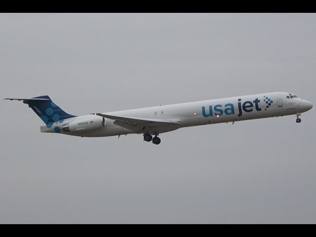 USA Jet MD88 landing, YIP