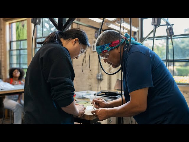 Navajo artists share expertise with students