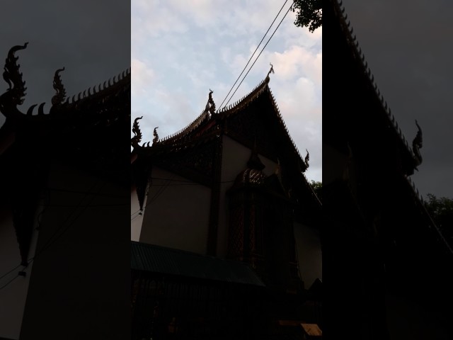 20161225 175243 Chiang Mai Temple near Ping Riverside