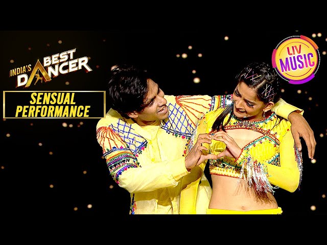 'Piya Tu Ab To Aaja' पर हुई Romantic Retro Performance | India's Best Dancer S3 | SensualPerformance