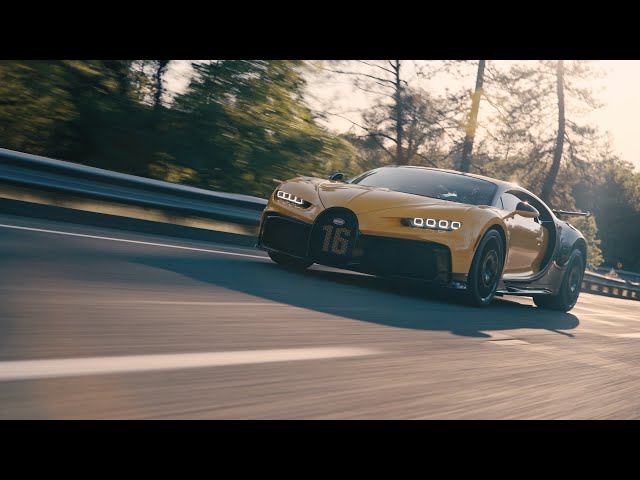 Bugatti Chiron Pur Sport: Into the Dark