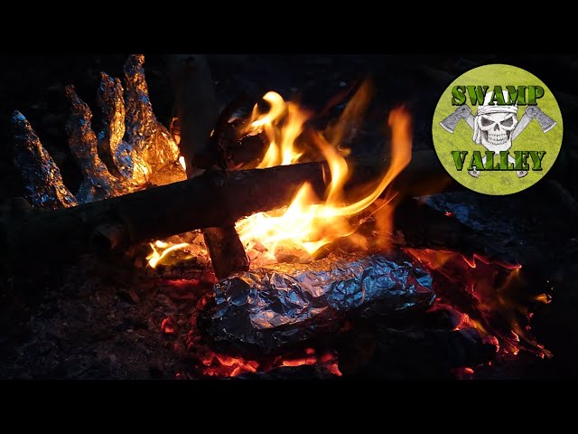 Bushcraft in a Rainstorm - Campfire Cooking