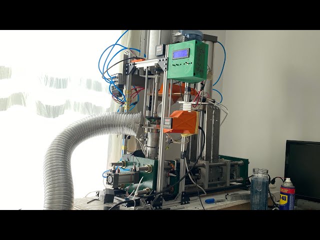 Automated buster beagle injection moulding machine
