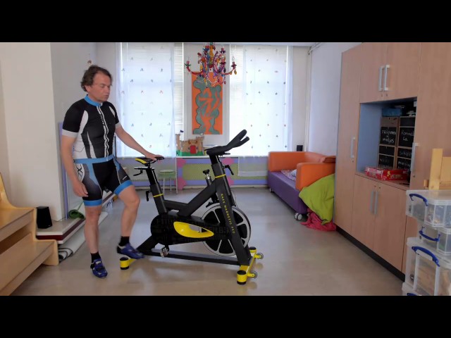 "How To" video. Een introductie in het gebruik van de Spinning fiets