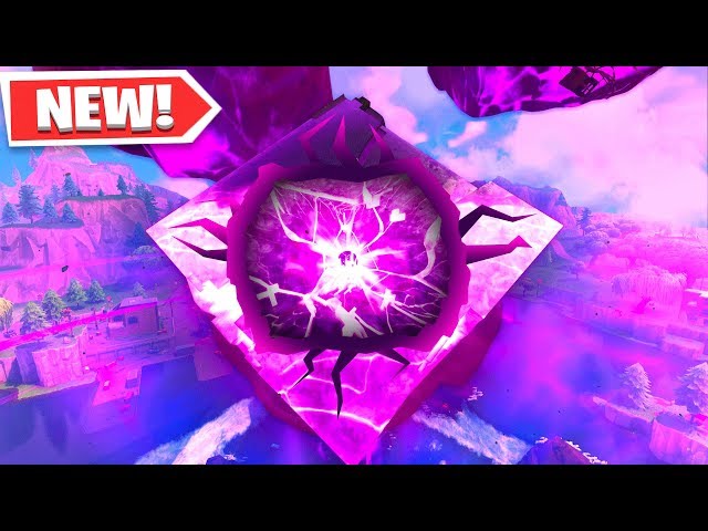 PURPLE CUBE EVENT CRACKING LIVE! FORTNITE CUBE EVENT LEAKY LAKE DESTROYED!