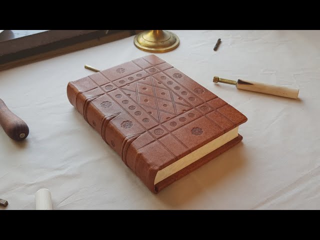 (Bookbinding) Making Gothic style leather Book