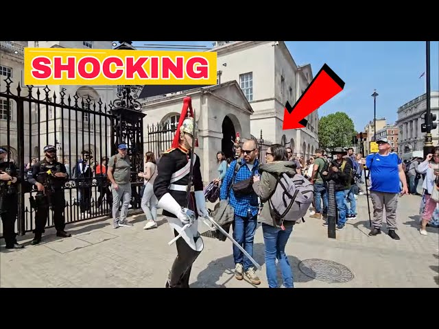 King’s Guard SHOUTS “ MAKE WAY " Tourists Gets SHOCKED at Horse Guard