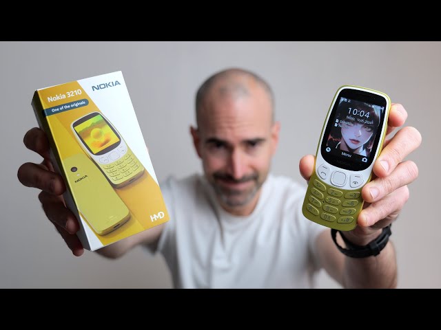 Nokia 3210 - The 2024 Reboot! | Best New Feature Phone?
