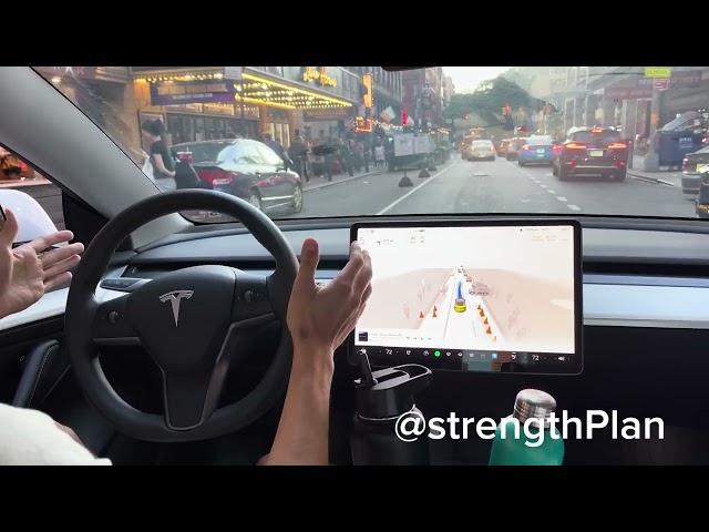 Tesla FSD beta navigating Broadway 🎭 in Times Square and 7th Ave #TSLA #tesla #fsd #fsdbeta