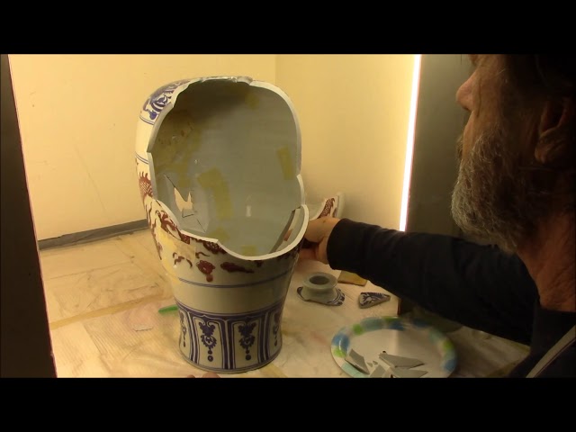 Chinese Porcelain Dragon Vase Repair