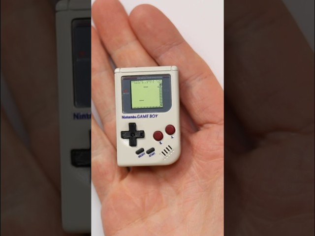 This TINY GameBoy WORKS!?