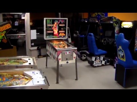 Repairing Williams PAT HAND Pinball Machines - Great Underrated Game, Designed By Norm Clarke