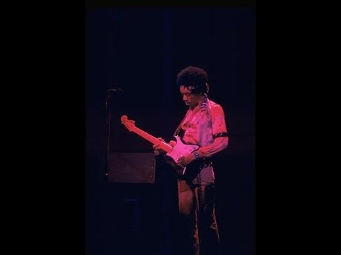 How to play like Jimi Hendrix