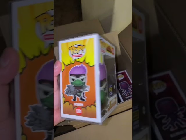 OPENING CHALICE COLLECTIBLES FUNKO POP XMAS MYSTERY BOX! (2 of 5)