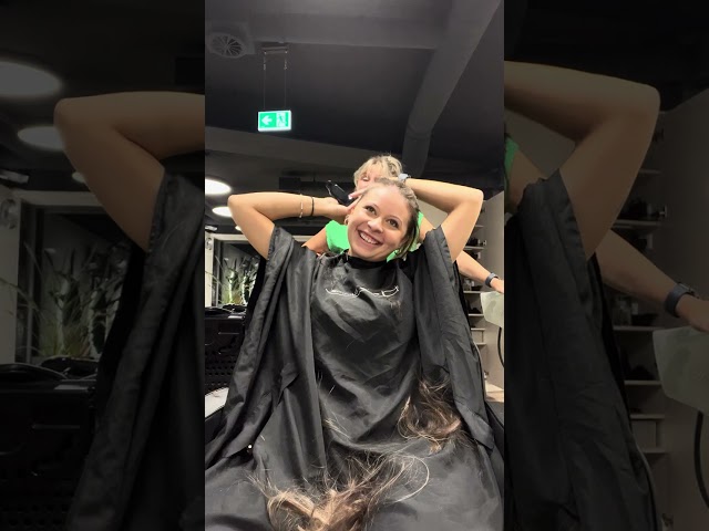 Sara C. rasiert sich nach ihrer Chemo-Therapie die Haare ab
