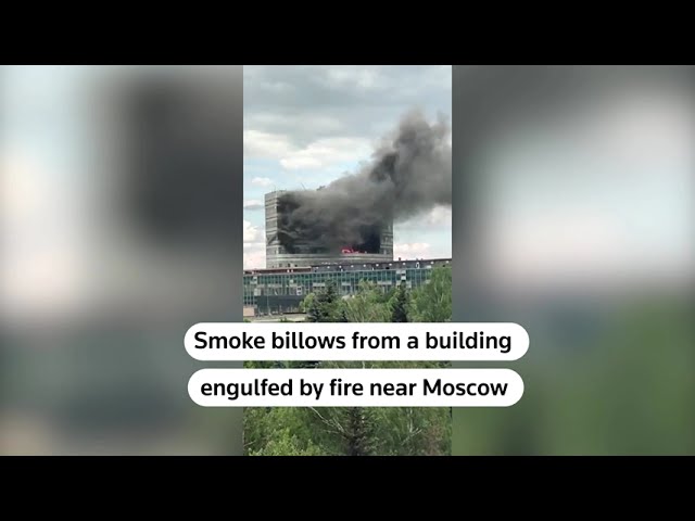 Deadly fire engulfs building near Moscow | REUTERS