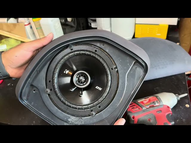 Replacing Rear Speakers On The Daily - CB7 - KICKER DSC650