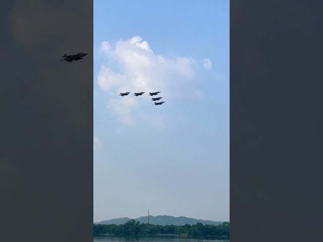Indian Air Force Jaguar Fighters Flypast on Air Force Day!💥🛩️🇮🇳 #indianairforce #shorts #aviation