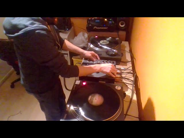 Techno DJ mix Second wave part 1 03/10/20