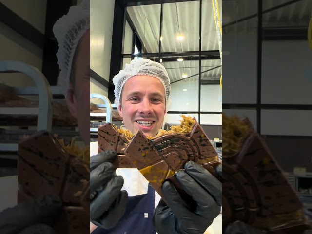 De viral chocoladereep uit Dubai met pistache en knafeh is eindelijk in Nederland!