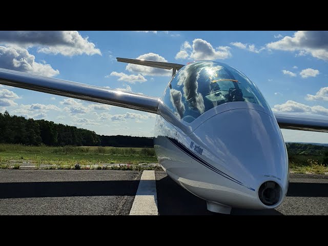 Gliding Collage - Schenkenturm 9´23 - 180° 3D VR (4K)