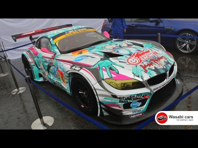 The "Hatsune Miku" BMW Z4 GT300 at Autopolis for the Super GT in Kyushu 300km