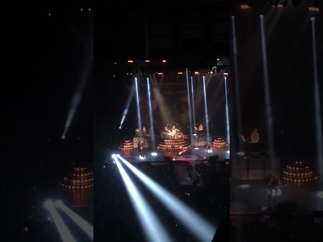 Green Day - Bang Bang (Live at Peterson Events Center)