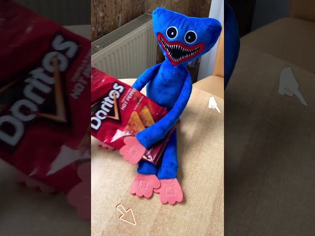 Huggy Wuggy stole from me Doritos 🙃023 #shorts