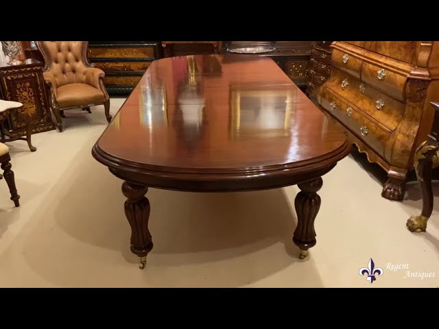 Vintage Victorian Revival Mahogany Extending Dining Table