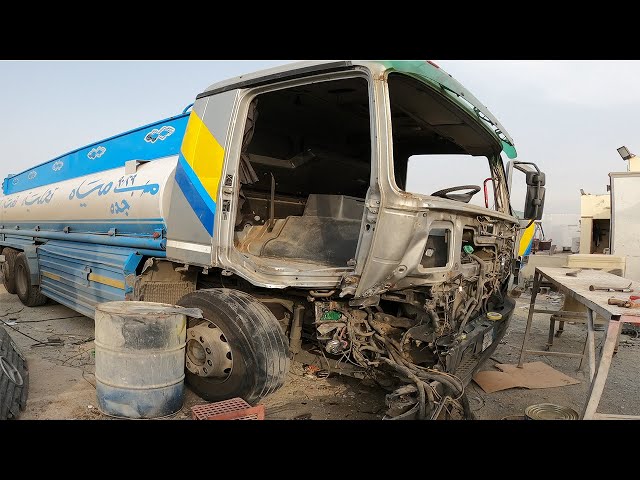 Accident Mercedes Truck  Cabin Repairing And Restoration Complete Video || Truck World 1 ||