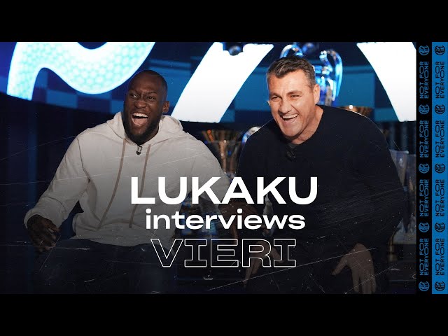 ROMELU LUKAKU INTERVIEWS BOBO VIERI! 🎤⚫🔵🤣 [SUB ENG+ITA]