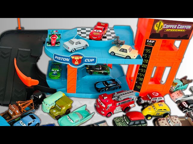 Learning Colors with Color Changing Cars |  Race for a Piston Cup | Disney Cars Toys Fun and Learn