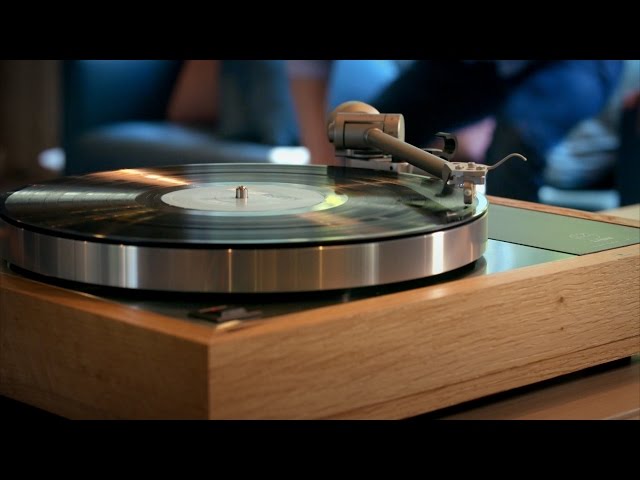 How Does a Turntable Work?