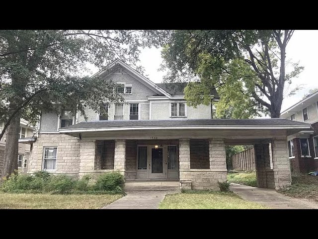 Historic Home Tour |  100 Year Old Home - Built in 1922 | Memphis Homes For Sale
