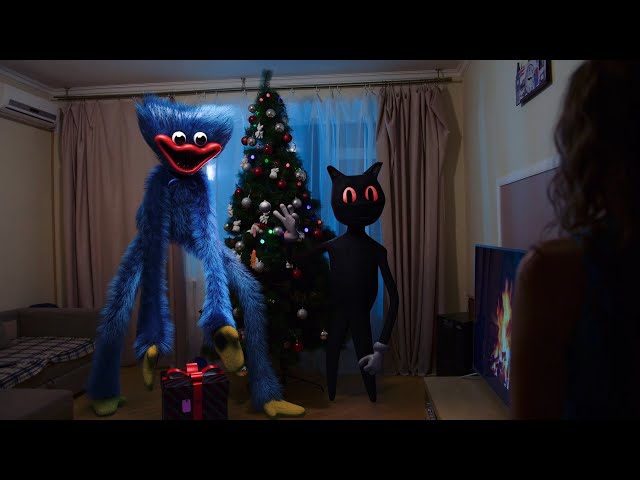 Real Huggy Wuggy and Cartoon Cat at Christmas  / short movie