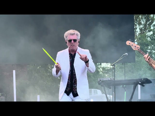 Love 💛 on Your Side (Thompson Twins) - Tom Bailey Live at Remlinger Farms in Carnation, WA 6/25/2024