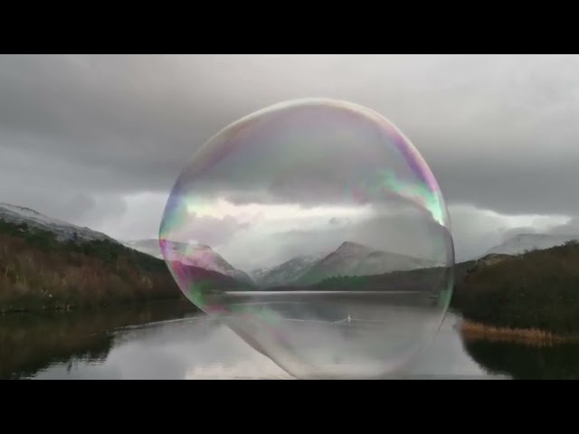 Giant Bubbles Over Llyn Padarn