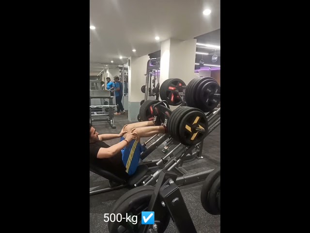 Hit my Pr in Leg Press, will try to do it without support.#fitness #fitnessmotivation #gym #gymlife