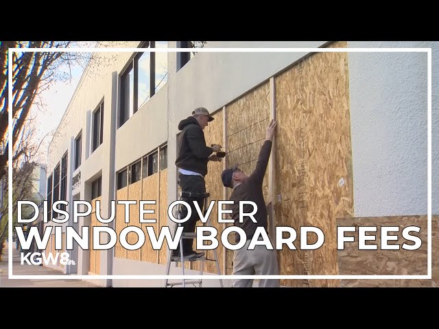 Portland officials, city watchdog at odds over contractor charging people to board up windows