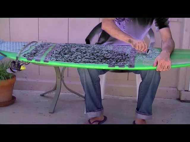 How To Wax Your Surfboard 2014 - Learn how to wax a surfboard