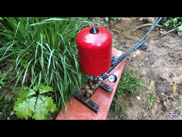 Bomba de ariete hidráulico permaculture 1x2 en funcionamiento