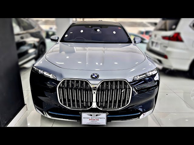 2024 BMW 7 Series - Interior and Exterior Walkaround [4K]