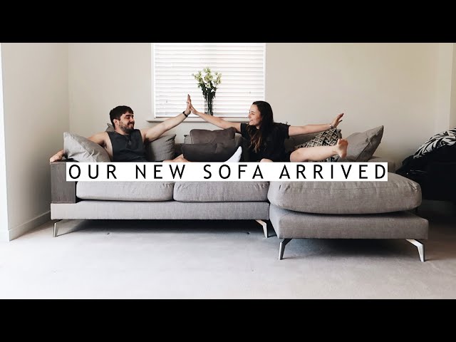 WE FINALLY HAVE A SOFA! // Moving Vlogs No.8
