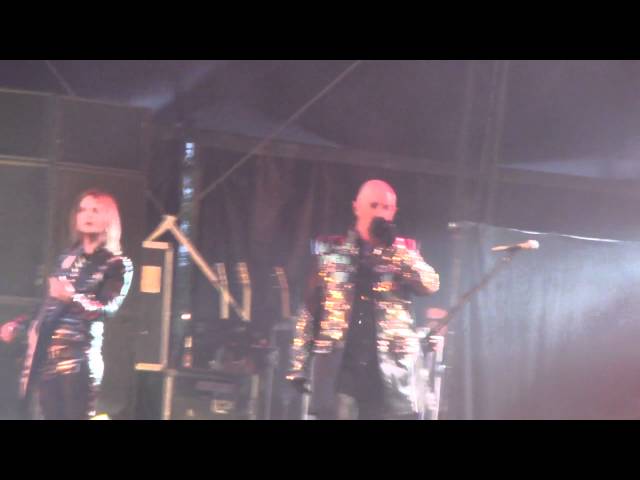 Breaking The Law - Judas Priest - Hellfest  - 19/06/2011 - HD