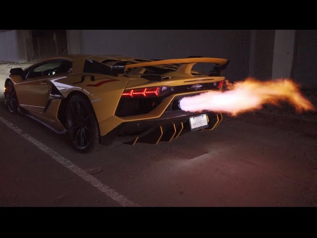 Lamborghini Aventador SVJ massive flames!! Street race: Aventador SV vs Aventador SVJ