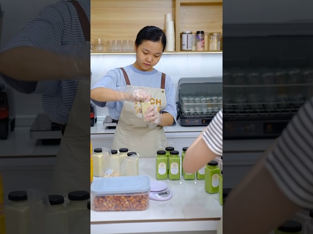 Cửa hàng sữa hạt mix rau củ thuần chay đầu tiên tại Sài Gòn #shorts #suahat #maylamsuahat #healthy