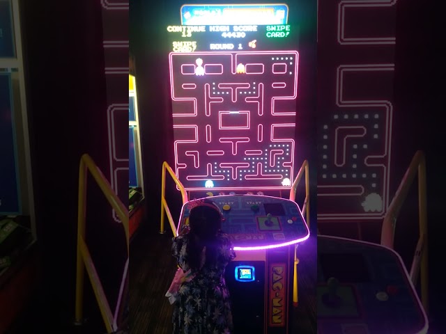 Navelle's 6th birthday playing Pac Man at Dave and Busters June 23, 2023