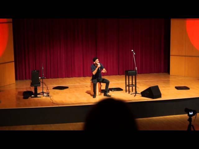 Babak Ghassim auf der Bühne