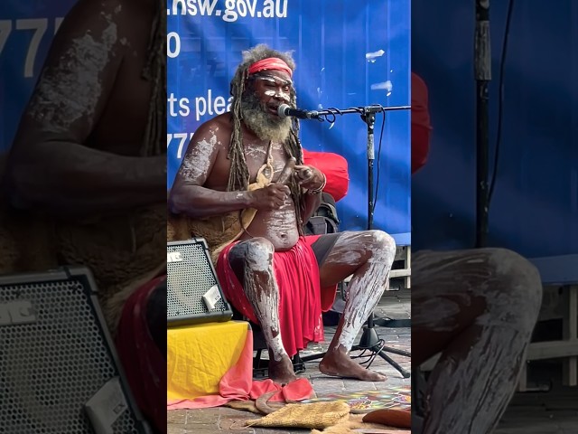 Aboriginal Artist! 👏 #Aboriginal #Native #Shorts #Australia #travel