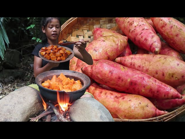 Survival skills: Cooking Yam dessert with Palm sugar And Eating delicious